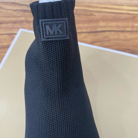 Michael kors skyler bootie black size 7 - Picture 7 of 11
